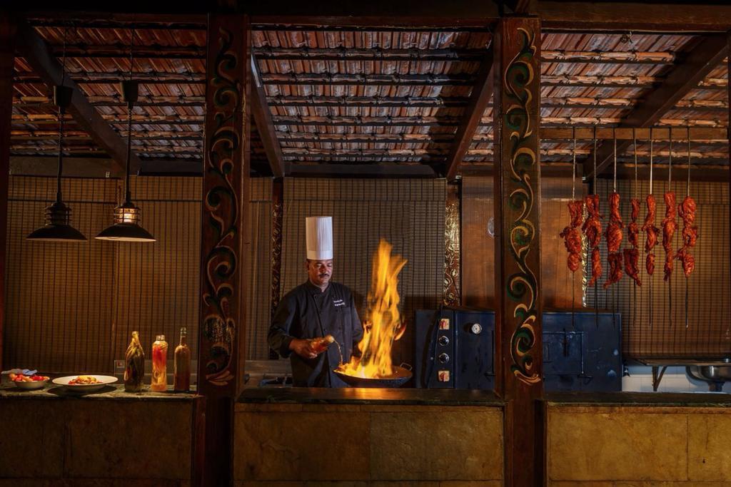 Karma Royal Haathi Mahal Hotell Cavelossim Exteriör bild